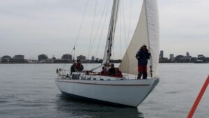 Wanita going for the Race 9 start line